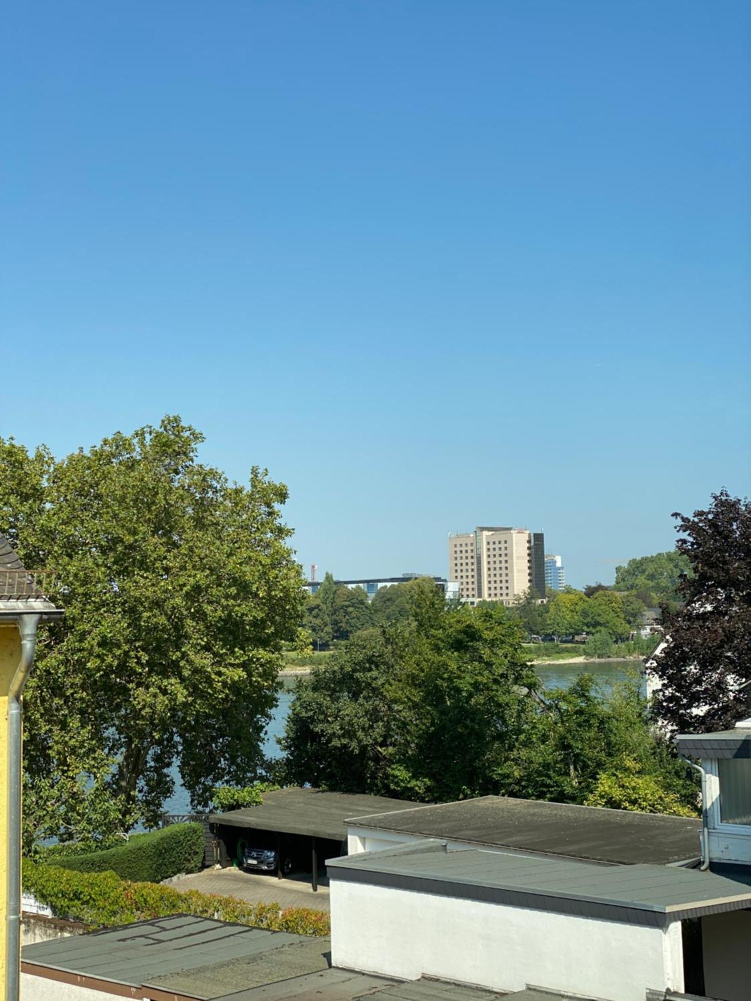 Koblenz - Eigenes Bad,Kueche - Wifi - Parkplatz - 2 Og Appartement Buitenkant foto